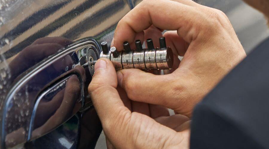 Expert Emergency Roof Repairs services in Mayodan, NC